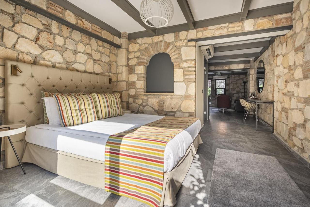 Charming Flat Near Hadrians Gate Antalya Exterior photo