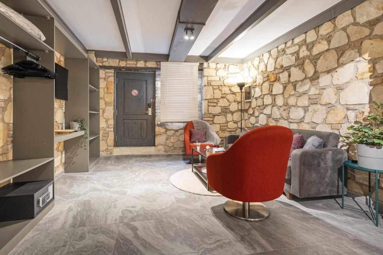 Charming Flat Near Hadrians Gate Antalya Exterior photo